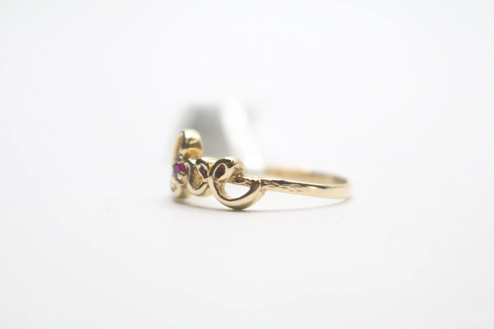 14k Yellow Gold "LOVE" Ring w/Red Ruby Stone (Size 9 1/4)
