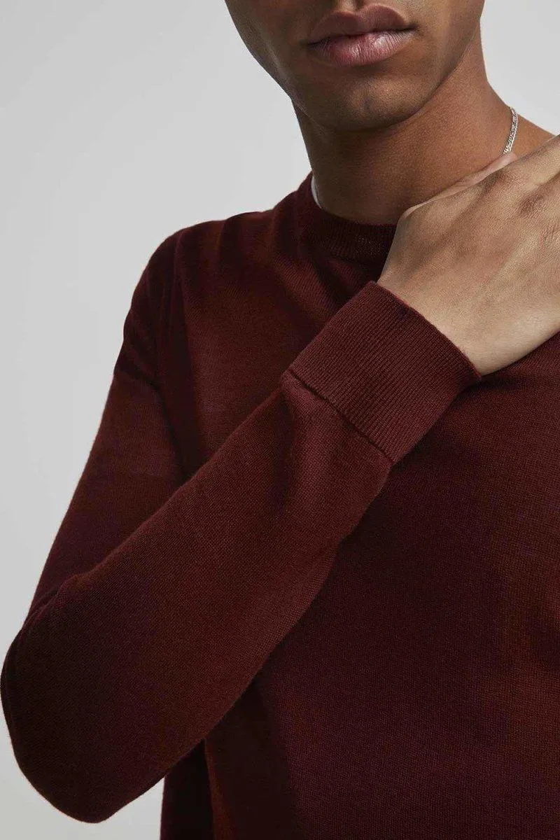 6120 Ted - Red