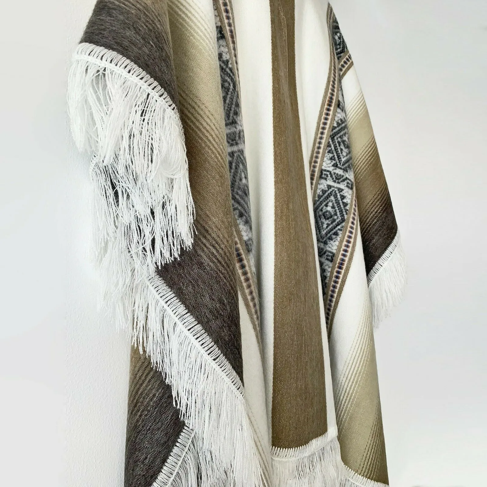 Alangasi - Lightweight Baby Alpaca Fringed Hooded Poncho - Beige - Unisex