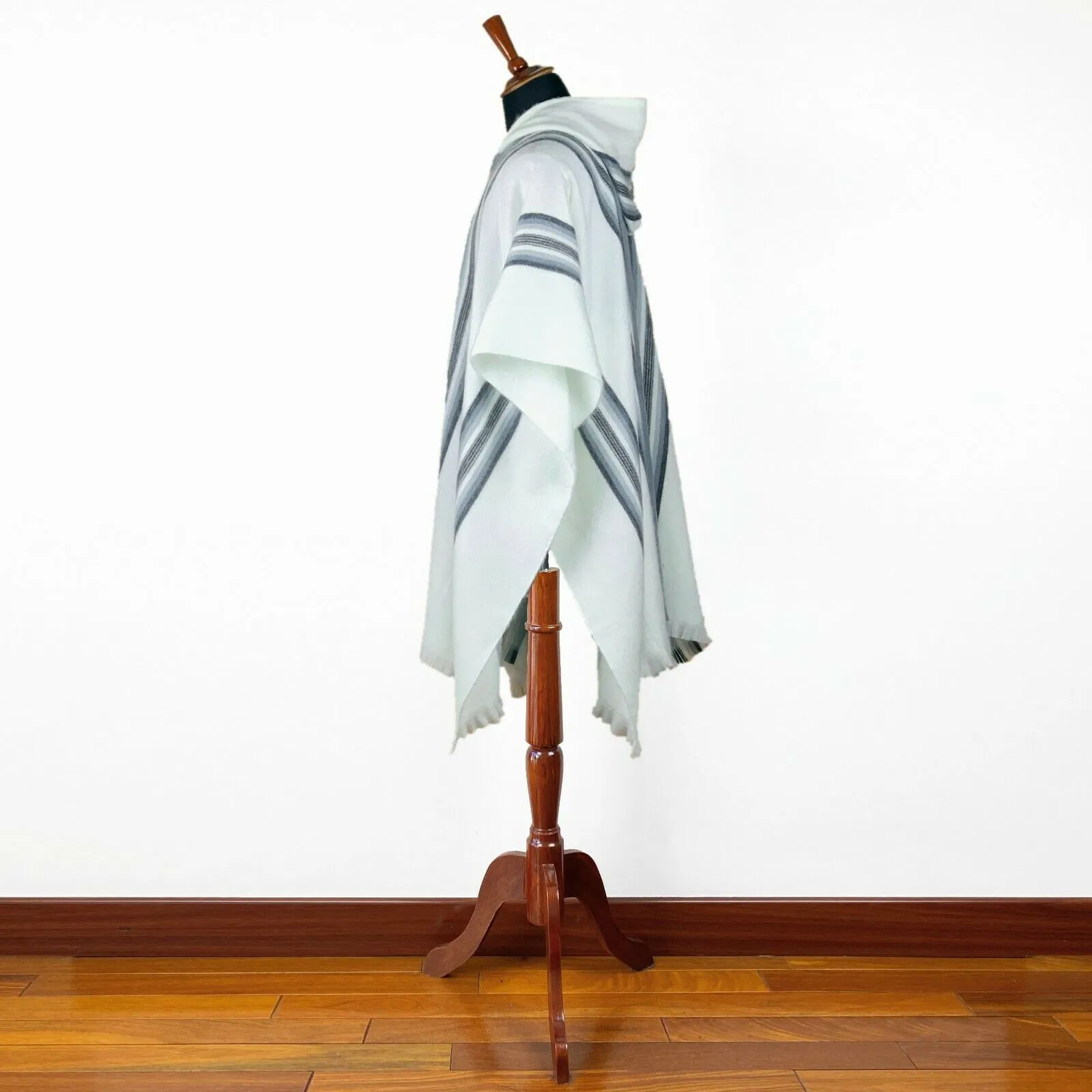 Carchipulla - Lightweight Baby Alpaca Hooded Poncho - Striped White/Gray Pattern - Unisex