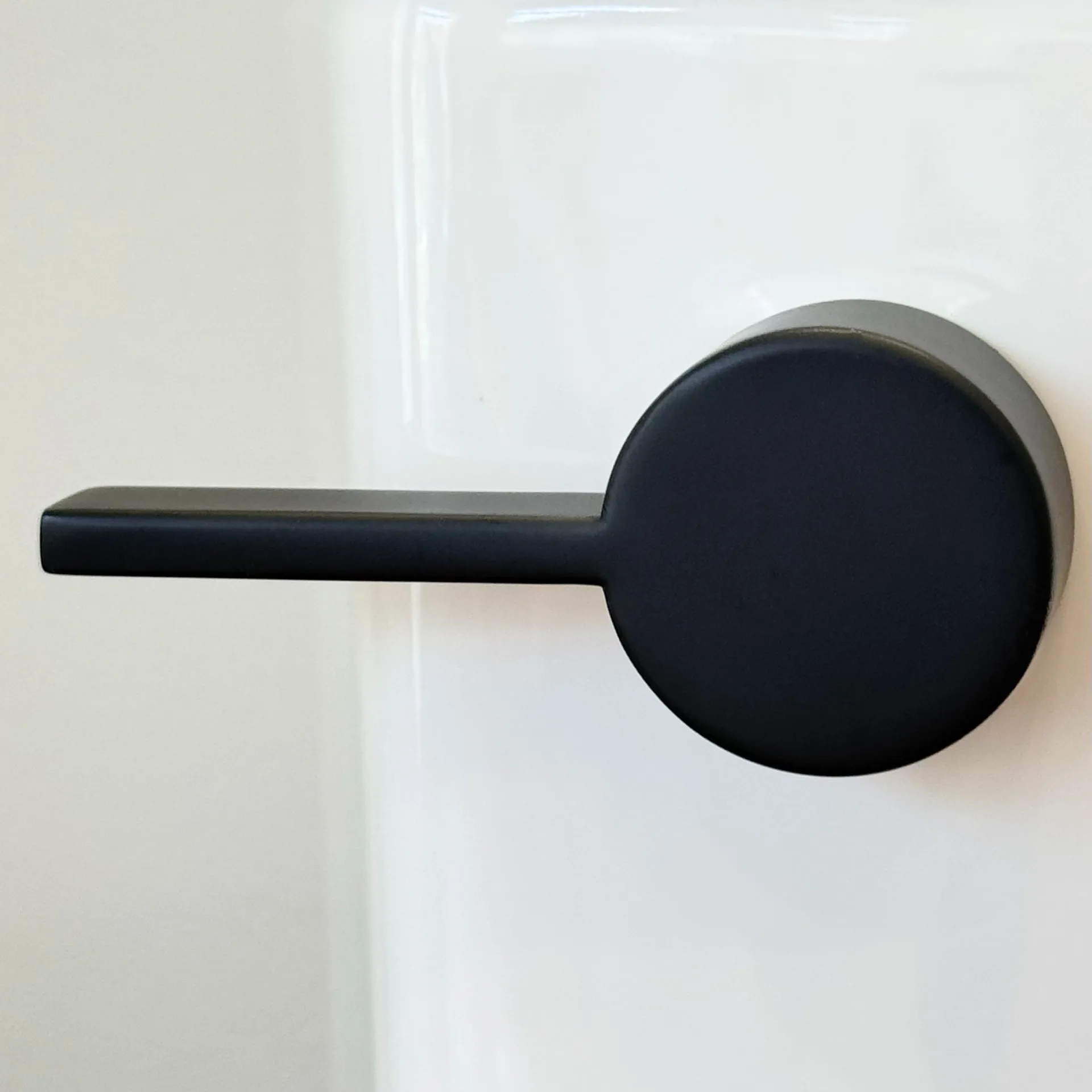 Color Handles: Glossy Gold, Matte Gold, Brushed Nickel, Matte Black