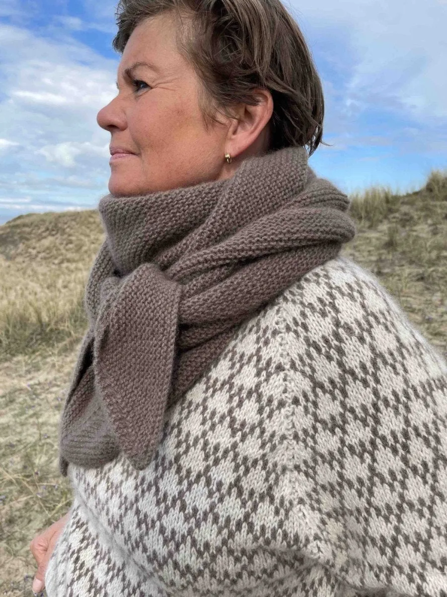 Easy Peasy triangular shawl by Önling, No 1 knitting kit