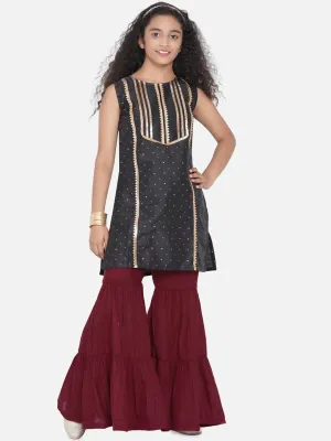 Girls Black Printed Regular Gotta Patti Kurta With Sharara