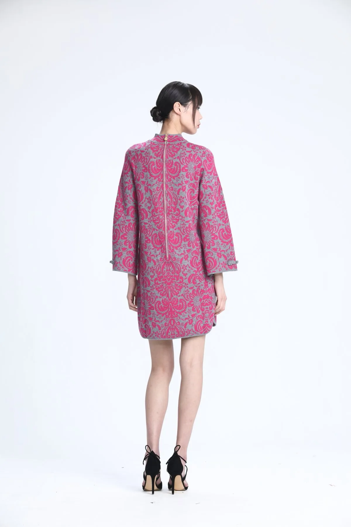 Yi-ming Fuchsia and Grey Signature Pattern Knit A-line Qipao